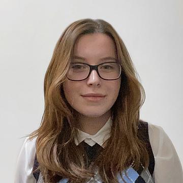 Lauren Elkins bio photo